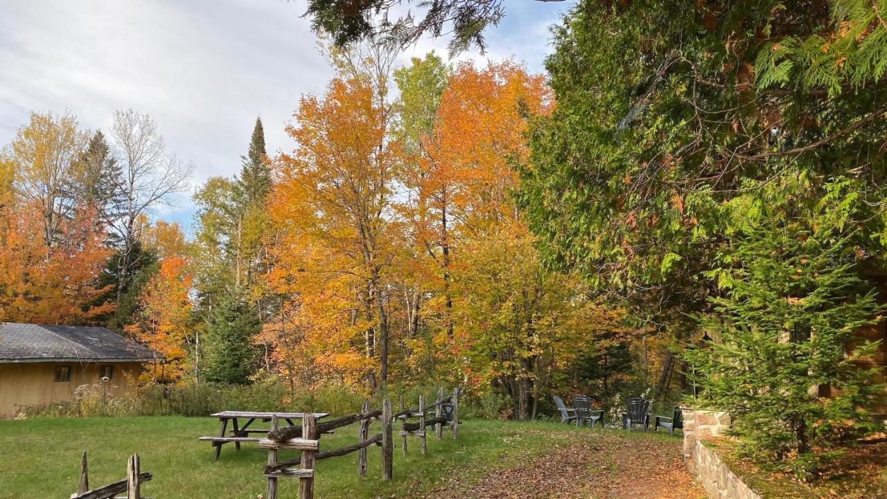 Chalets et Studios Le Vent Du Nord Lac-Superieur Buitenkant foto